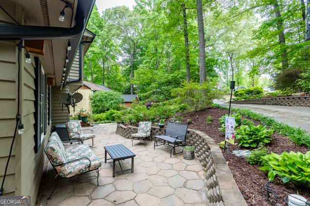 3672 Stonelake Court SW, Lilburn, GA 30047