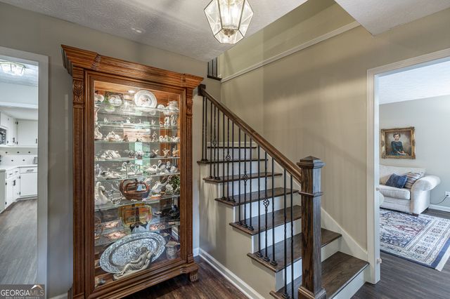 3672 Stonelake Court SW, Lilburn, GA 30047