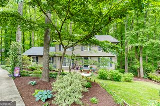 3672 Stonelake Court SW, Lilburn, GA 30047