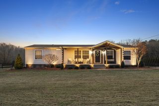 60 Edgewood Rd, Mc Ewen, TN 37101