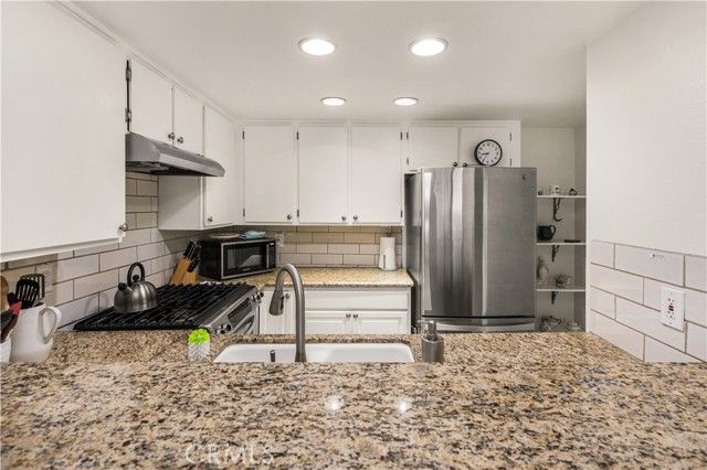 5573 E Vista Del Rio, Anaheim, CA 92807