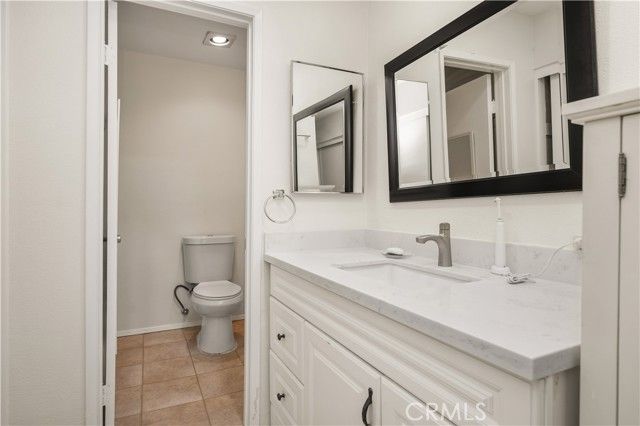 5573 E Vista Del Rio, Anaheim, CA 92807