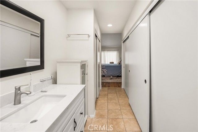 5573 E Vista Del Rio, Anaheim, CA 92807