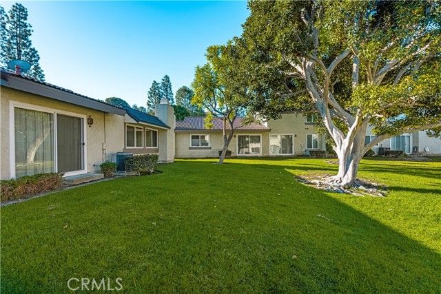 5573 E Vista Del Rio, Anaheim, CA 92807