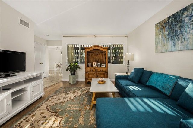 5573 E Vista Del Rio, Anaheim, CA 92807