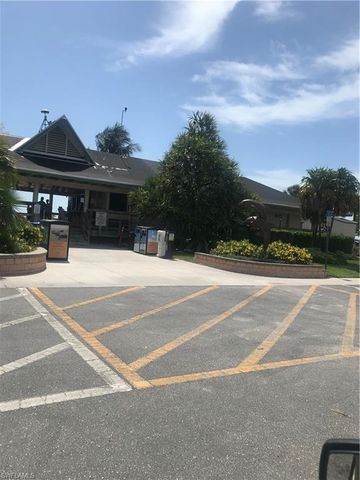 216 Banyan BLVD # 216, Naples, FL 34102