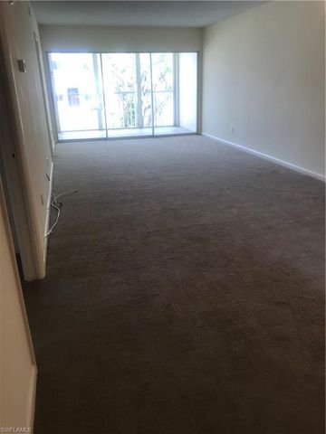 216 Banyan BLVD # 216, Naples, FL 34102