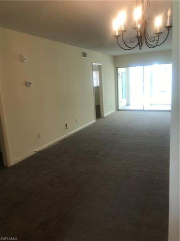 216 Banyan BLVD # 216, Naples, FL 34102