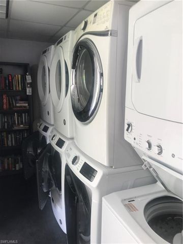 216 Banyan BLVD # 216, Naples, FL 34102