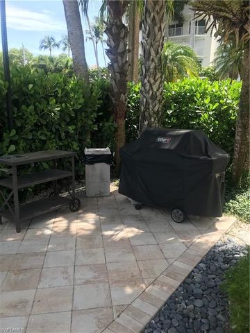 216 Banyan BLVD # 216, Naples, FL 34102