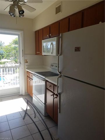 216 Banyan BLVD # 216, Naples, FL 34102