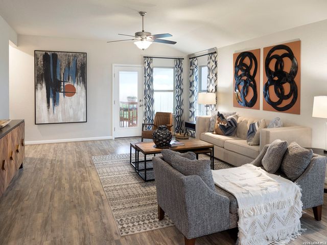 889 Broken Hollow, San Antonio, TX 78260