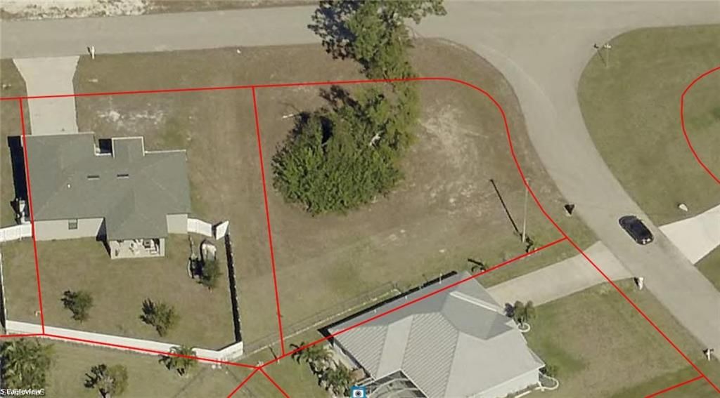 Image 1 of property listing at 1912 NE 44th ST, Cape Coral, FL 33909
