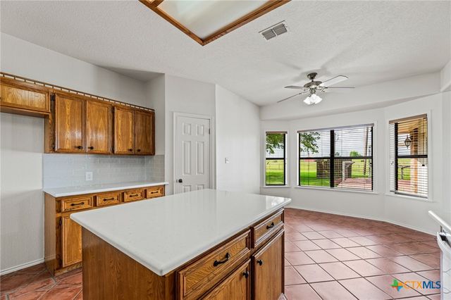 11077 County Road 440, Thorndale, TX 76577