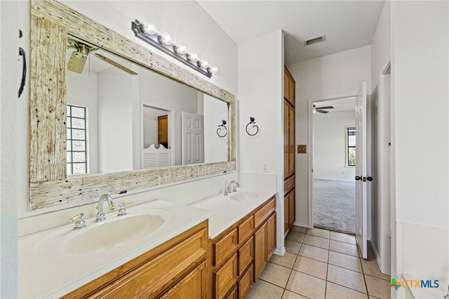 11077 County Road 440, Thorndale, TX 76577