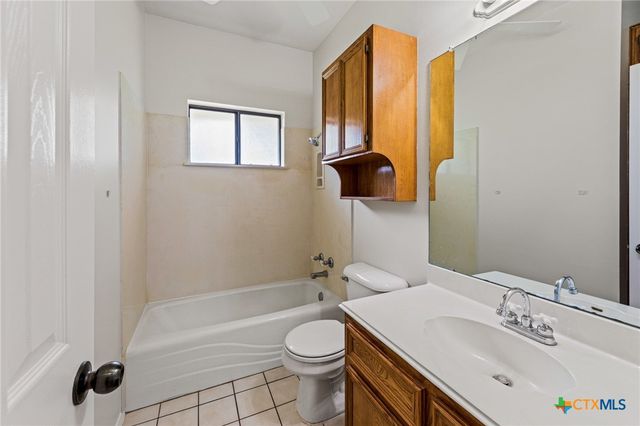 11077 County Road 440, Thorndale, TX 76577