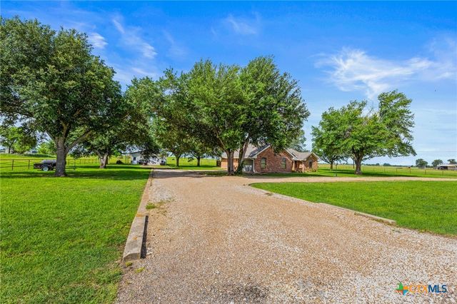 11077 County Road 440, Thorndale, TX 76577