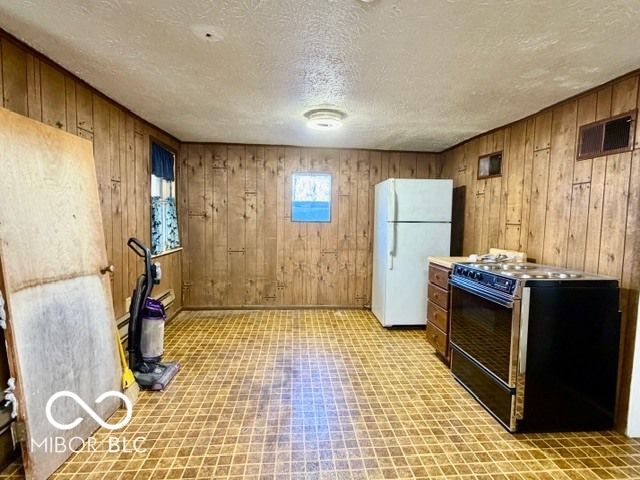 9771 N County Road 200 E, Pittsboro, IN 46167