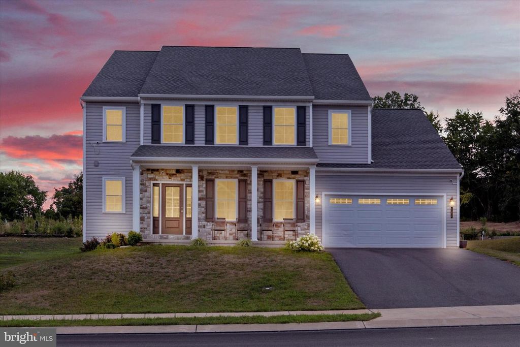 182 MAGNOLIA DR, Middletown, PA 17057