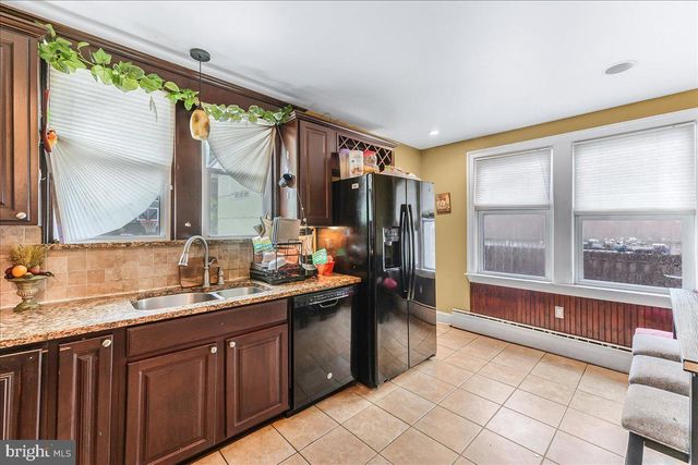 4129 GARRETT RD, Drexel Hill, PA 19026