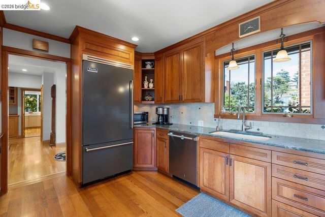 8765 Terrace Drive, El Cerrito, CA 94530
