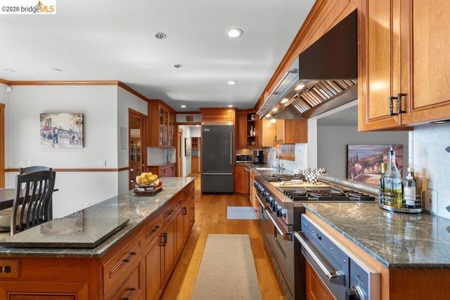 8765 Terrace Drive, El Cerrito, CA 94530