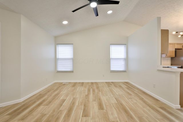 989 Lavender Lane, Columbus, OH 43207