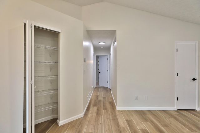 989 Lavender Lane, Columbus, OH 43207