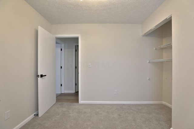 989 Lavender Lane, Columbus, OH 43207