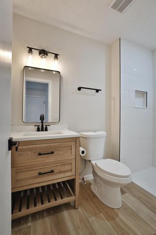 989 Lavender Lane, Columbus, OH 43207