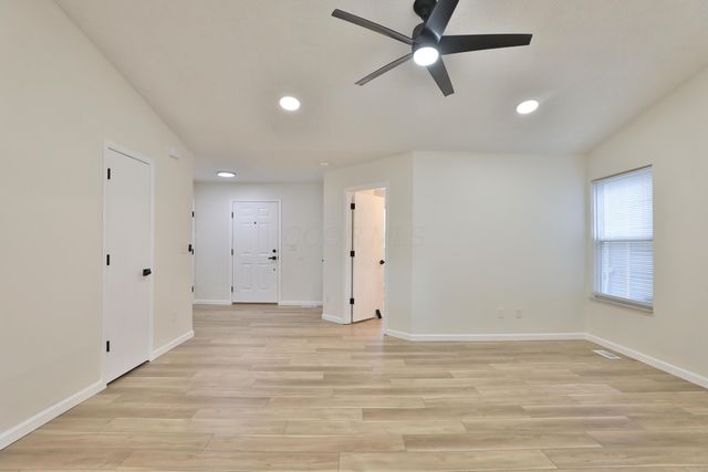 989 Lavender Lane, Columbus, OH 43207