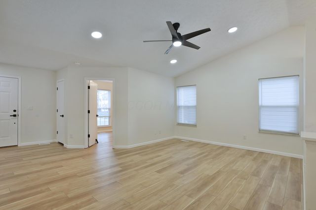 989 Lavender Lane, Columbus, OH 43207