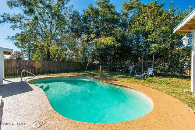 1942 CALUSA Trail, Middleburg, FL 32068