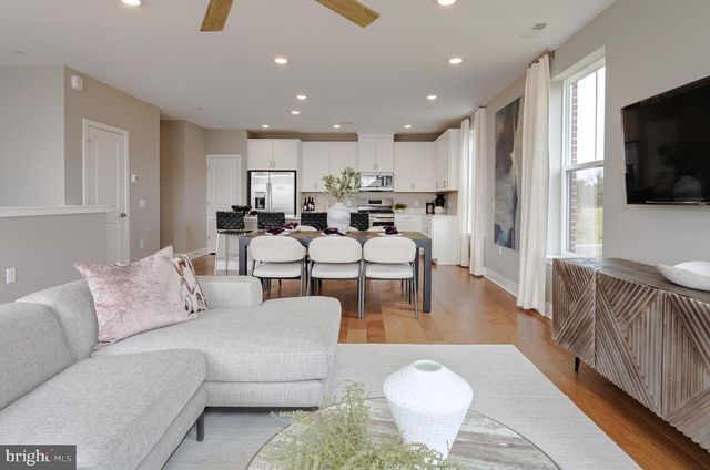 130 LEONA STEWART BLVD, Pennington, NJ 08534