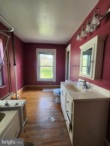 143 MAIN ST, Secretary, MD 21664