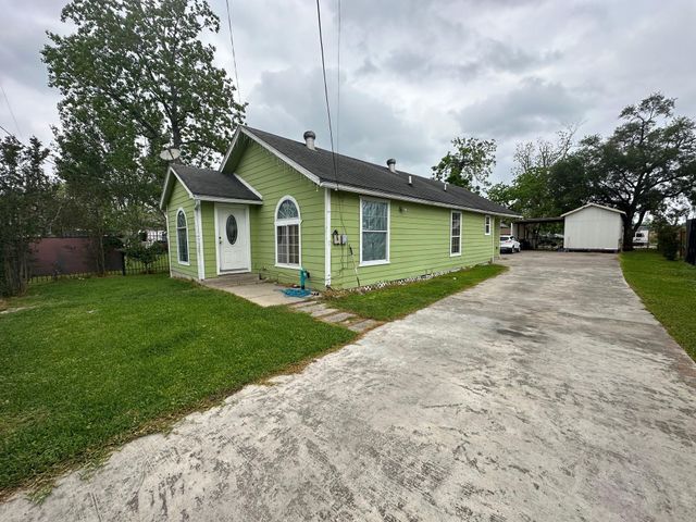 8718 Brannon Street, Houston, TX 77093