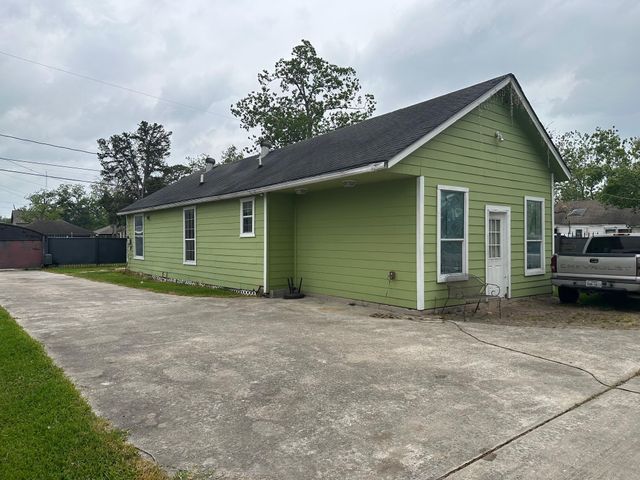 8718 Brannon Street, Houston, TX 77093