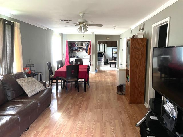 8718 Brannon Street, Houston, TX 77093