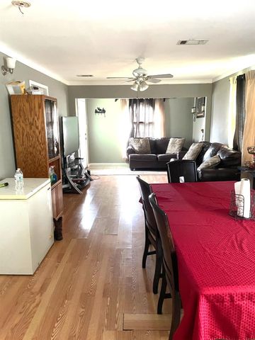 8718 Brannon Street, Houston, TX 77093