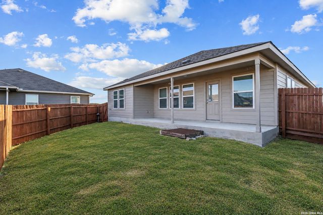 1772 HEATHER GLEN DR, New Braunfels, TX 78130