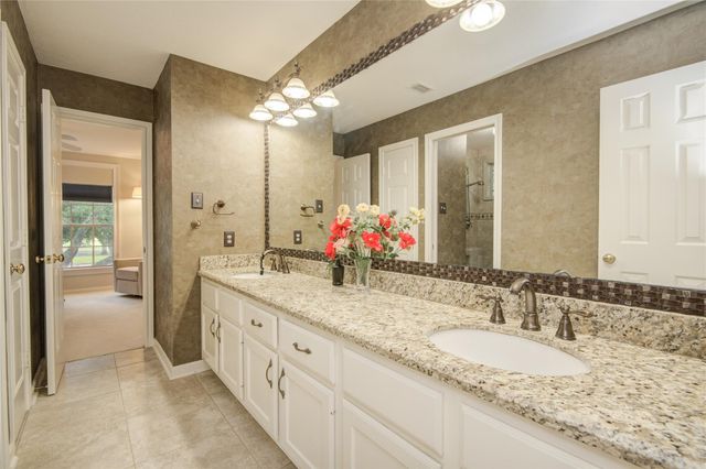 3902 Lyndhurst Place, Sugar Land, TX 77479