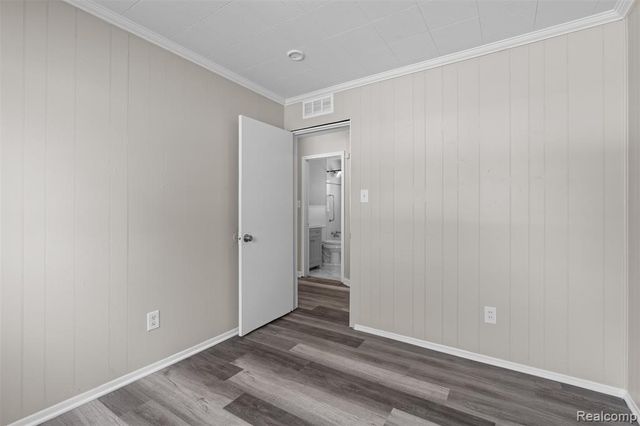 11246 Chalmers Avenue, Warren, MI 48089