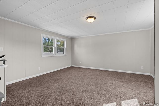 11246 Chalmers Avenue, Warren, MI 48089