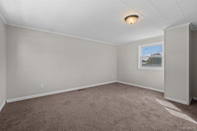 11246 Chalmers Avenue, Warren, MI 48089