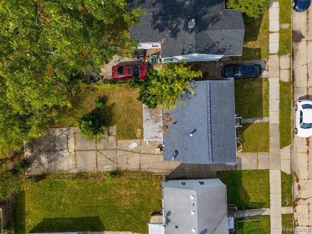 11246 Chalmers Avenue, Warren, MI 48089