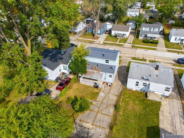 11246 Chalmers Avenue, Warren, MI 48089