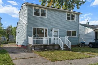 11246 Chalmers Avenue, Warren, MI 48089