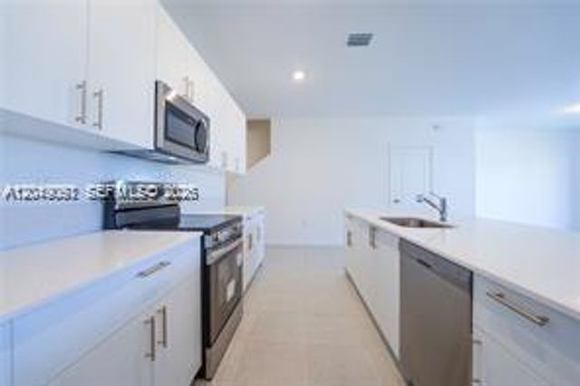 4941 Peacock Way 5838, Dania Beach, FL 33312