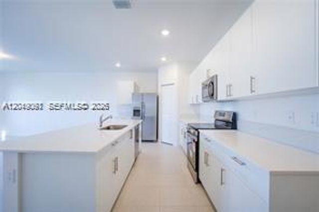 4941 Peacock Way 5838, Dania Beach, FL 33312