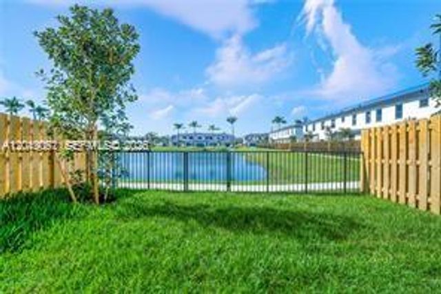 4941 Peacock Way 5838, Dania Beach, FL 33312